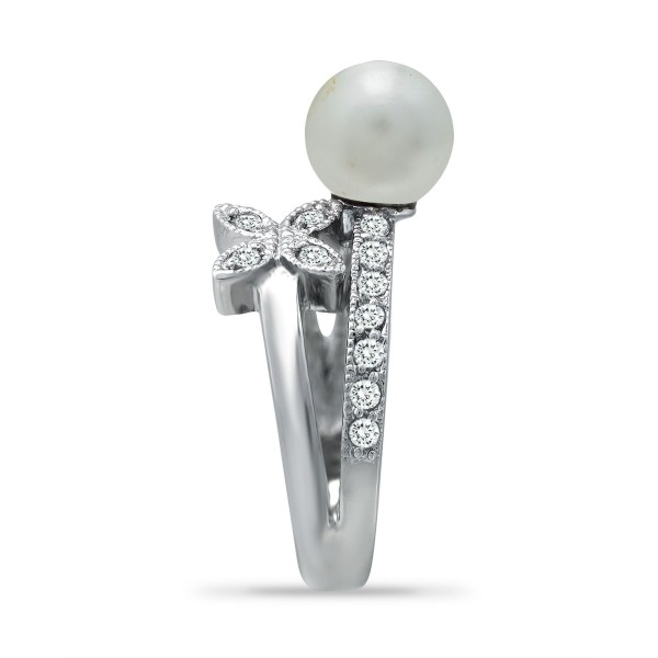 Imitation Pearl Cubic Zirconia Butterfly Ring in Silver Plate